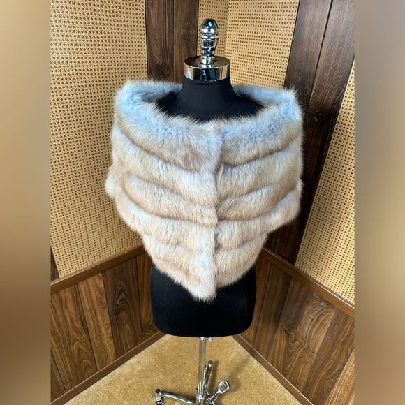 NORMAN AMBROSE 15" DYED SKY BLUE RUSSIAN SABLE FUR BOLERO JACKET COAT MEDIUM - Picture 2 of 16